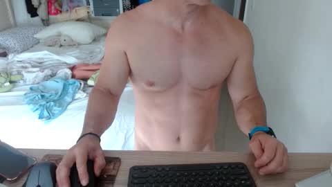 Snapshot of mitcheli chatting on January 2025 03:19:01 PM Onlyfans online show from January 2025 03:19:01 PM