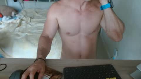 Snapshot of mitcheli chatting on September 2025 07:35:01 PM Onlyfans online show from September 2025 07:35:01 PM