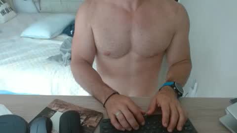 Snapshot of mitcheli chatting on December 2025 02:47:01 PM Onlyfans online show from December 2025 02:47:01 PM