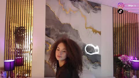 Mtica Brennet online show from March 2026 04:18:01 AM