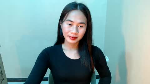 Snapshot of mitsuri_yuki chatting on December 2024 06:44:02 AM Mitsu online show from December 2024 06:44:02 AM