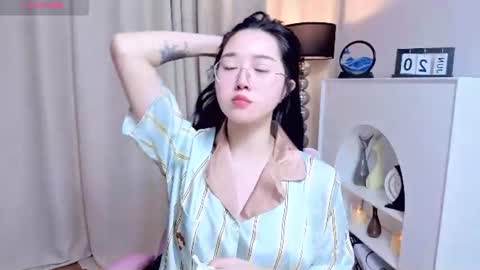 Snapshot of miu99999 chatting on June 2026 02:25:02 AM miu99999 online show from June 2026 02:25:02 AM