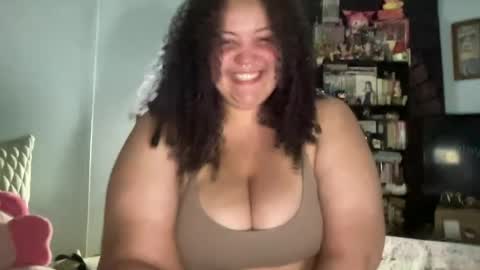 Snapshot of mixxedgoodness222 chatting on July 2026 01:33:01 AM mixxedgoodness222 online show from July 2026 01:33:01 AM