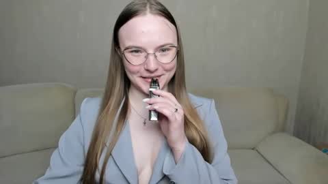 Miya online show from December 2024 08:29:01 PM