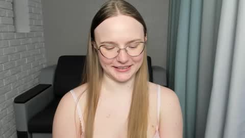 Miya online show from February 2025 11:54:02 PM