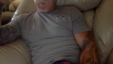 Snapshot of mjg175 chatting on July 2026 04:29:02 PM SexyRed online show from July 2026 04:29:02 PM