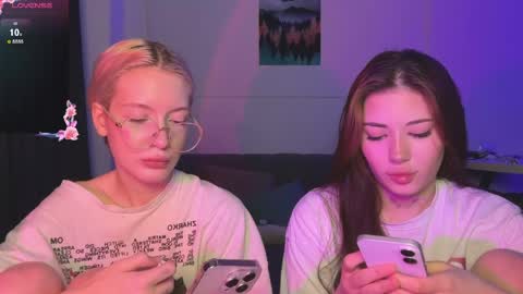 alice and ray online show from March 2026 09:59:01 PM