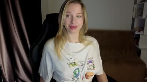 Lili online show from January 2025 05:33:02 AM