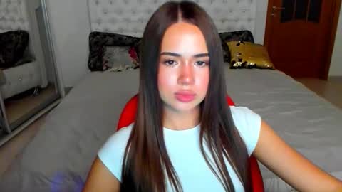 Beata online show from October 2025 06:32:01 PM