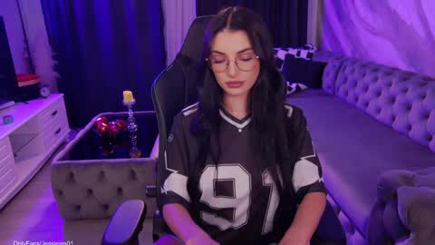 Jessie online show from November 2025 12:19:01 AM