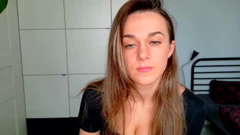 mmminnie online show from March 2026 02:34:01 PM