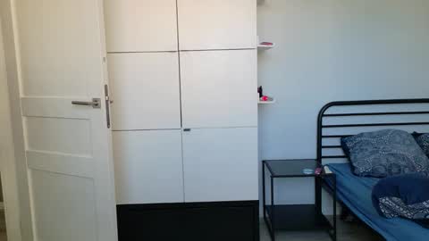 mmminnie online show from April 2026 09:15:01 AM