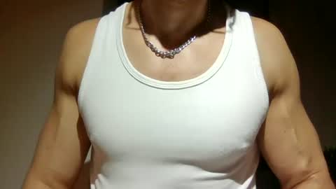 Snapshot of mmuscularman chatting on June 2026 06:38:01 AM mmuscularman online show from June 2026 06:38:01 AM