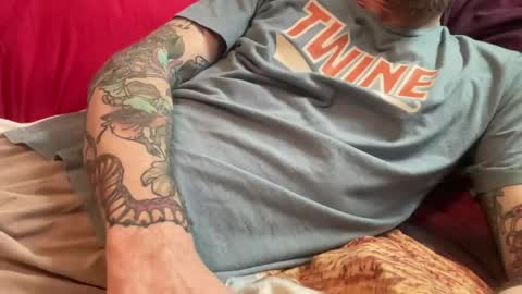 Snapshot of mntuila chatting on April 2026 04:43:02 PM MNTuiLa online show from April 2026 04:43:02 PM