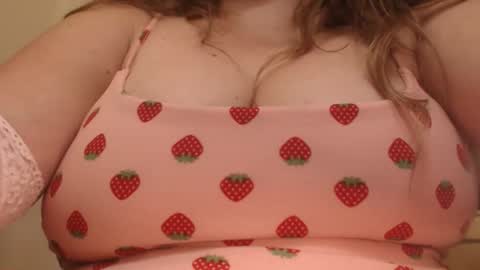 Squirtle Myrtle Warren online show from October 2025 12:39:02 PM