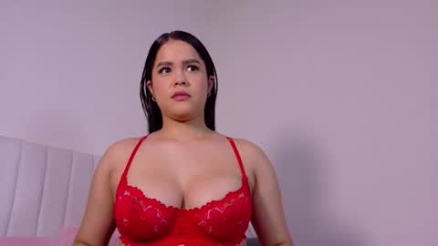 zoe ross online show from February 2026 07:25:02 PM