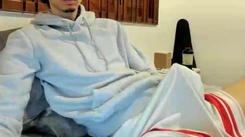 Snapshot of moderdelier chatting on April 2026 02:04:02 PM DigBreed online show from April 2026 02:04:02 PM