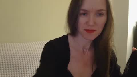Snapshot of modesta1413 chatting on May 2026 01:17:02 PM Aurora online show from May 2026 01:17:02 PM