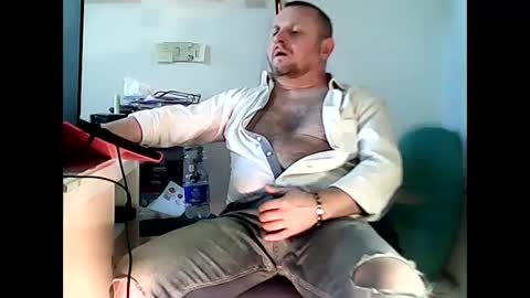 modesto1969 online show from December 2024 01:28:01 PM