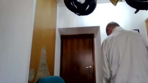 modesto1969 online show from October 2025 10:05:01 AM