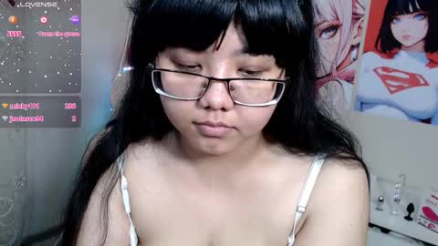 Molly online show from February 2025 10:07:02 AM