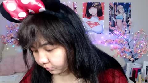 Molly online show from April 2026 04:34:01 AM