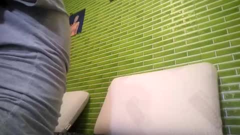 Snapshot of mohawkred chatting on December 2024 01:11:02 PM MohawkRed online show from December 2024 01:11:02 PM