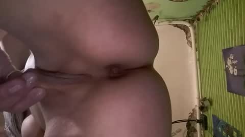 Snapshot of mohawkred chatting on January 2025 08:00:01 AM MohawkRed online show from January 2025 08:00:01 AM