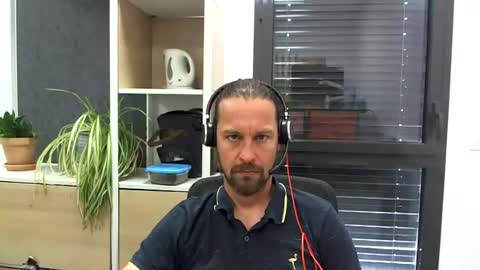 Snapshot of moi9876543210 chatting on June 2026 10:30:02 AM Julien online show from June 2026 10:30:02 AM