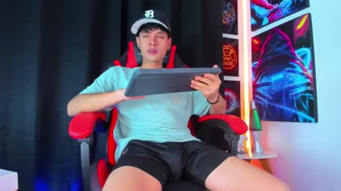 Snapshot of moises_23cm chatting on February 2025 03:58:01 AM moises_23cm online show from February 2025 03:58:01 AM