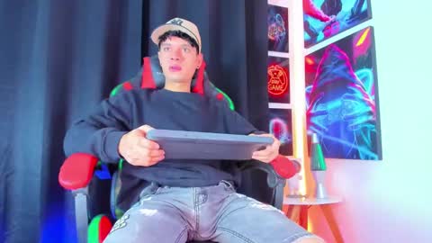 Snapshot of moises_23cm chatting on February 2025 03:36:02 PM moises_23cm online show from February 2025 03:36:02 PM