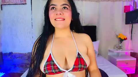 Snapshot of molly_bick chatting on June 2026 11:20:02 PM Molly Bick online show from June 2026 11:20:02 PM