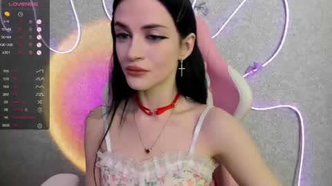 Snapshot of molly_crystall chatting on May 2026 03:26:01 AM Molly - online show from May 2026 03:26:01 AM