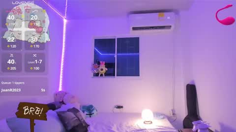 Snapshot of molly_g18 chatting on February 2025 03:51:01 AM MARIANA online show from February 2025 03:51:01 AM