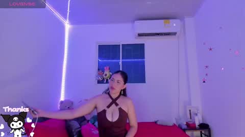 Snapshot of molly_g18 chatting on February 2025 02:42:02 AM MARIANA online show from February 2025 02:42:02 AM