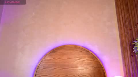 Snapshot of molly_jackson chatting on June 2026 10:43:02 PM Molly Jackson online show from June 2026 10:43:02 PM