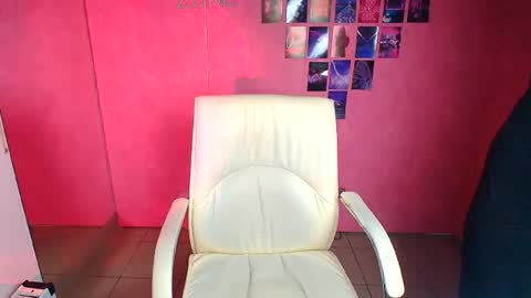Snapshot of molly_mis chatting on July 2026 11:37:02 AM Molly online show from July 2026 11:37:02 AM