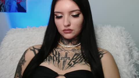 Lina online show from October 2025 03:13:01 PM