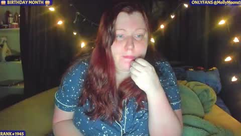molly_moons online show from December 2025 09:32:02 PM