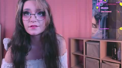 Snapshot of molly_phoenix chatting on October 2025 08:21:02 PM Molly online show from October 2025 08:21:02 PM