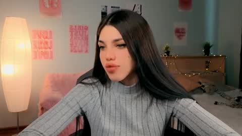 Snapshot of molly_rettyy chatting on March 2026 04:45:02 AM Molly online show from March 2026 04:45:02 AM