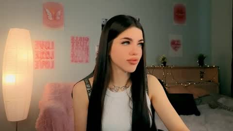 Snapshot of molly_rettyy chatting on April 2026 04:13:02 AM Molly online show from April 2026 04:13:02 AM