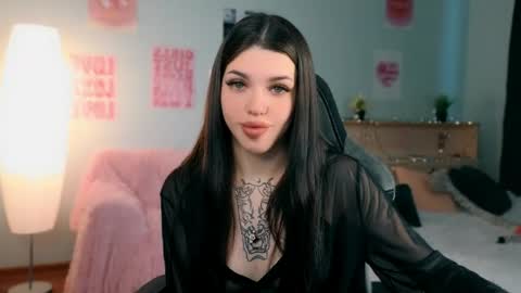 Snapshot of molly_rettyy chatting on May 2026 04:21:02 AM Molly online show from May 2026 04:21:02 AM