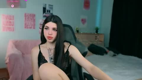 Snapshot of molly_rettyy chatting on July 2026 04:16:01 AM Molly online show from July 2026 04:16:01 AM