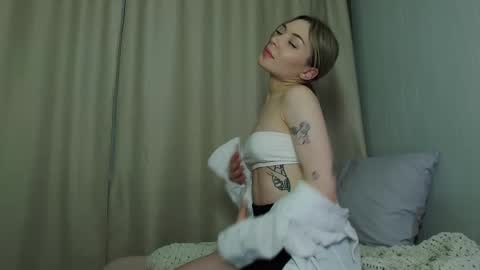 molly_wheel online show from February 2025 11:44:01 PM