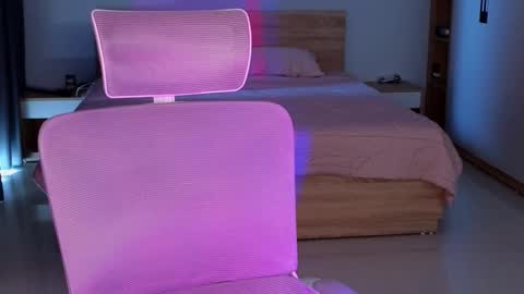 Molly online show from March 2026 07:19:02 AM