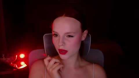 Molly online show from May 2026 03:41:02 PM