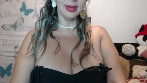 Molly Bunny online show from March 2026 11:42:01 PM