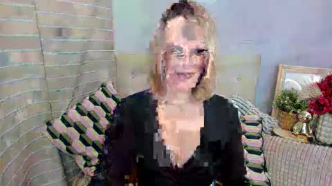 MollyCrazy online show from February 2026 05:31:01 PM