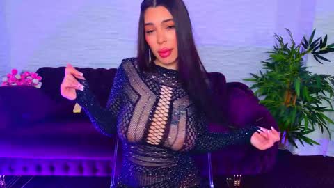 Snapshot of mollydolley chatting on February 2026 08:28:01 PM Julia online show from February 2026 08:28:01 PM